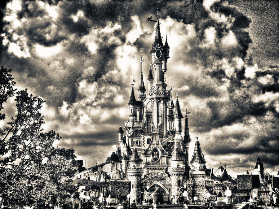 creepy_castle_by_digitalminded-d52onib.jpg