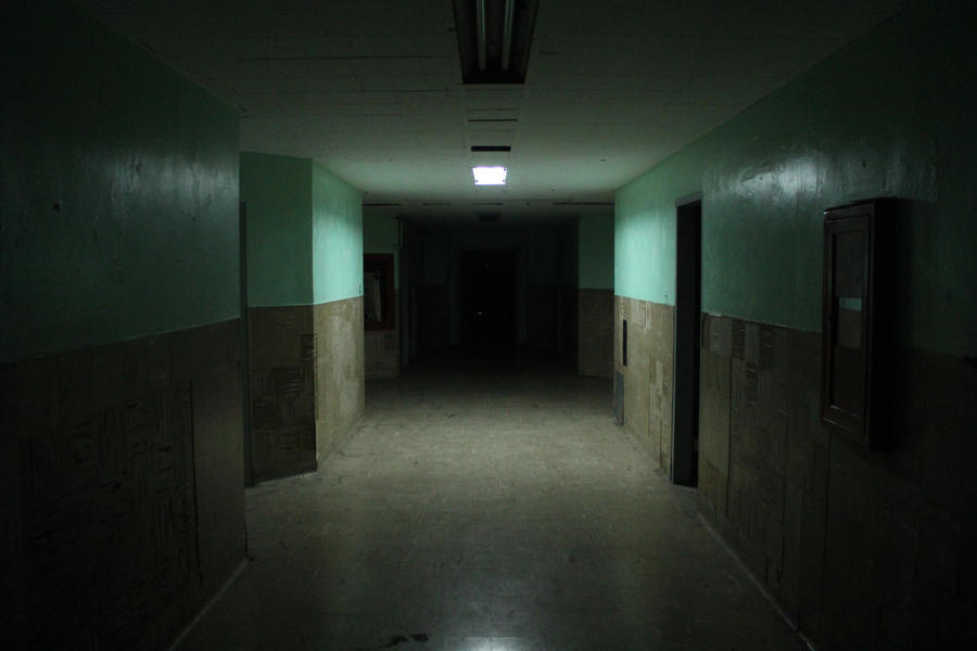 haunted_hospital_hallway_by_blastndamnation-d3fpnwn.jpg