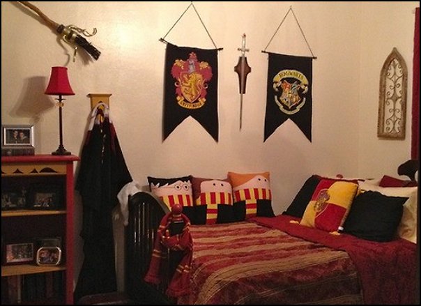 Decorating+Harry+Potter+bedroom-Decorating+a+Harry+Potter+bedroom.jpg