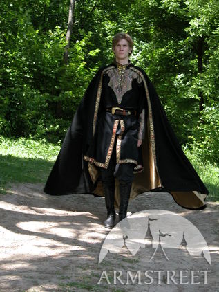 medieval-fantasy-wool-cloak-elven-prince.jpg