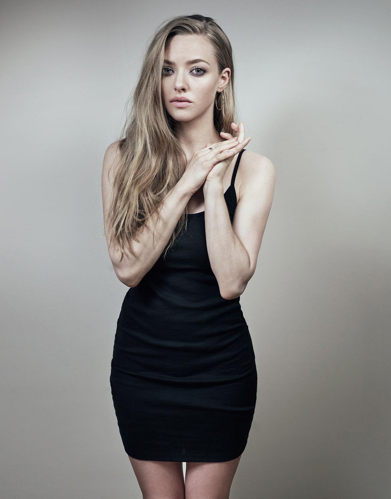 amanda-seyfried-photoshoot-for-the-way-we-get-by-2015-_1.jpg