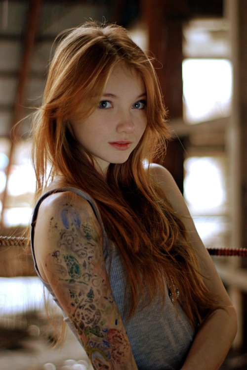 sexy-inked-girls-tattoos-tatts-chicquero-red-hair.jpg