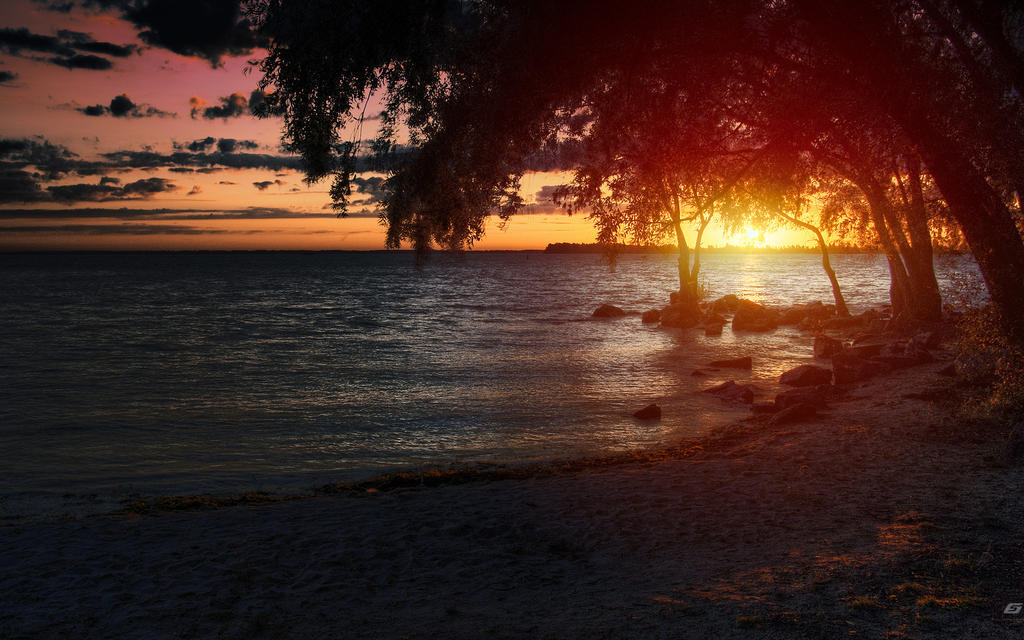 Seaside_Sunrise_by_five_G.jpg