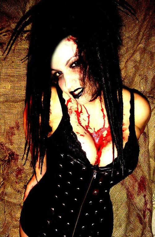 Zombie_Girl_by_Blackmoongoddessia.jpg