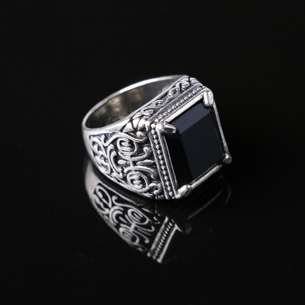 Hot-Sale-Luxury-Men-Ring-Black-Stone-Antique-Silver-Plated-Carved-Ruby-Men-Jewelry-Lord-Of.jpg
