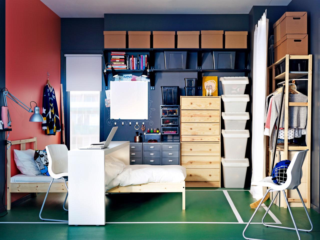CI-IKEA_dorm-room-design-sports-themed-bedroom_s4x3.jpg.rend.hgtvcom.1280.960.jpeg