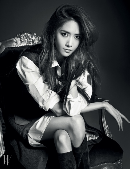 Yoona-W-Korea-girls-generation-snsd-37464651-540-700.jpg