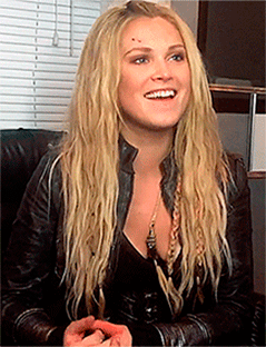Eliza-Taylor-the-100-tv-show-39220021-239-312.gif