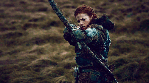 Ygritte_bow_and_arrow.gif