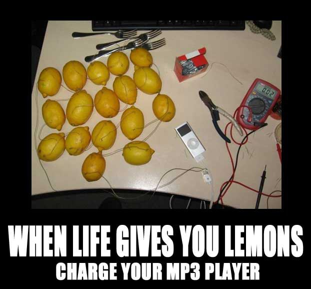 when-life-gives-you-lemons-charge-mp3-player-ipod-13606675690.jpg