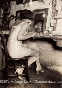 the-beauty-secrets-of-1920s-parisian-women-L-fIQw3n.jpeg