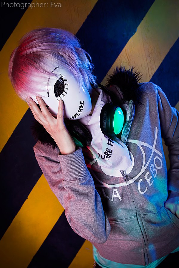 fisheye_placebo_frey_cosplay_behind_the_mask_by_koujialone-d92wfrm.jpg