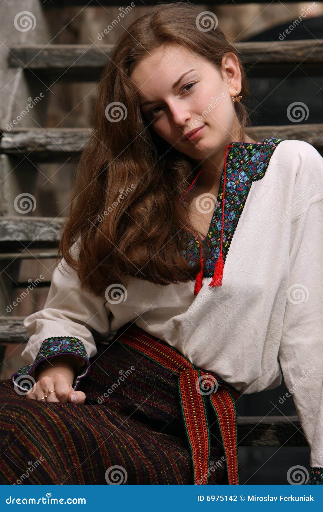 ukrainian-young-girl-6975142.jpg