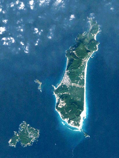 Landsat_Niijima_and_Shikinejima_Island.jpg