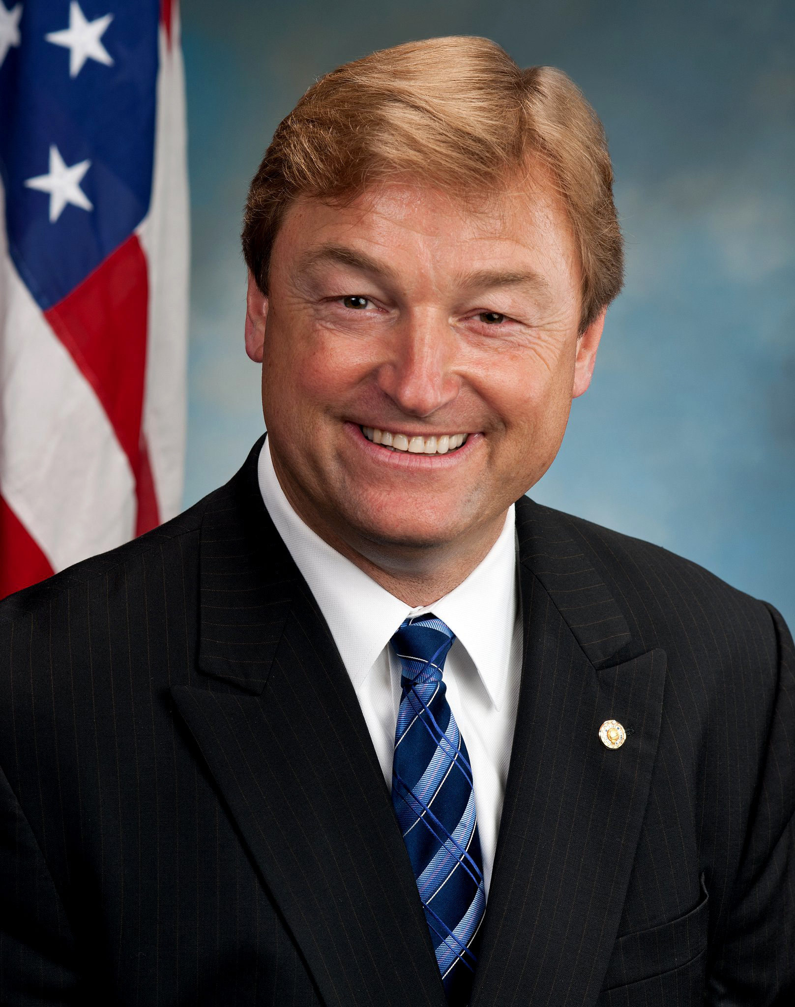 Dean_Heller,_Official_Senate_Portrait,_112th_Congress.jpg