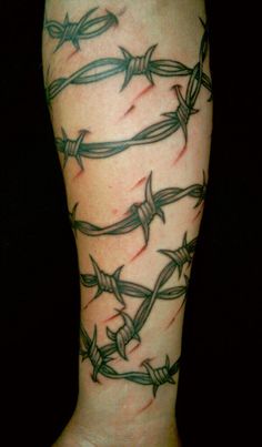 80916f924d833938a008cad33f665e60--barbed-wire-tattoos-tattoos-for-men.jpg