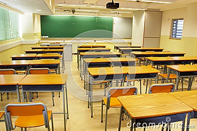 modern-school-classroom-17263185.jpg